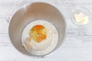 Preparazione Girelle alla crema e uvetta - Fase 2