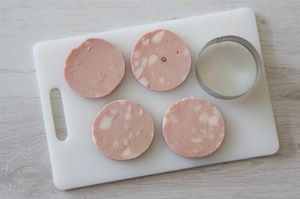 Preparazione Medaglioni di mortadella grigliata con salsa verde - Fase 2