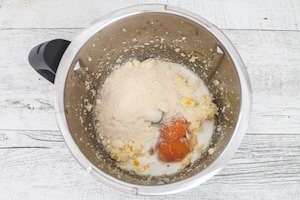 Preparazione Muffin salati con il Bimby - Fase 1