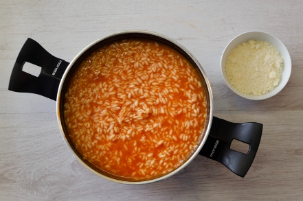Preparazione Sartù di riso con spezzatino e piselli - Fase 2 Preparazione Sartù di riso con spezzatino e piselli - Fase 2