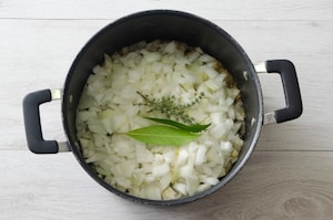 Preparazione Arrosto di maiale alla birra con cipolle - Fase 2