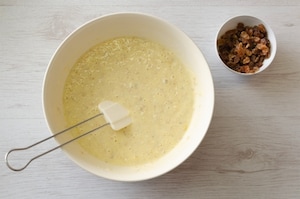 Preparazione Ciambella con crusca, uvetta e cardamomo - Fase 3