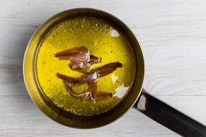 Preparazione Insalata di cavolo cappuccio e acciughe - Fase 1