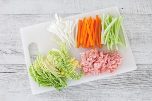 Preparazione Involtini primavera - Fase 2