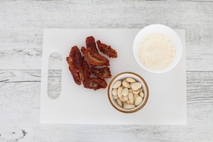 Preparazione Reginelle al cavolo nero e pesto di pomodori secchi - Fase 2