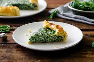 Preparazione Torta salata ricotta e spinaci - Fase 4