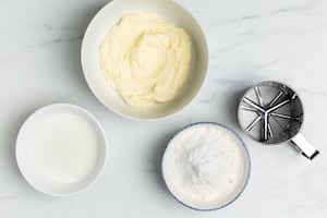 Preparazione Ciambella red velvet con cream cheese e lamponi - Fase 2