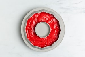 Preparazione Ciambella red velvet con cream cheese e lamponi - Fase 3