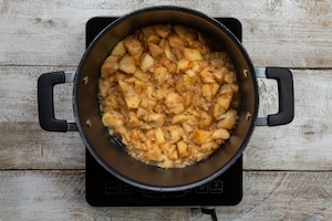 Preparazione Composta di mele e cannella - Fase 2