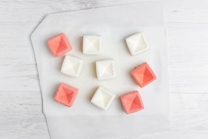 Preparazione Mini mousse allo yogurt e lamponi - Fase 3