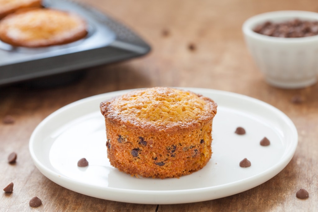 Ricetta Muffin con gocce di cioccolato - Cucchiaio d'Argento