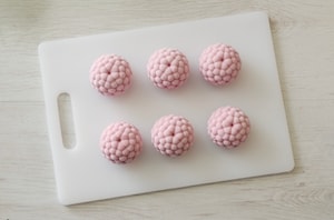 Preparazione Panna cotta alle more con cialde di caramello - Fase 6