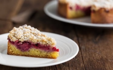 Streusel cake ai frutti di bosco