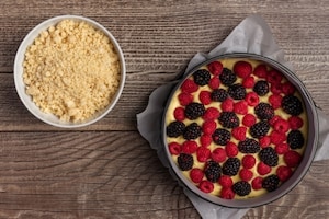 Preparazione Streusel cake ai frutti di bosco - Fase 3
