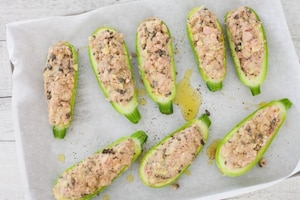 Preparazione Zucchine ripiene di tonno e capperi - Fase 2