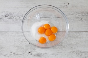 Preparazione Crema al limone - Fase 1