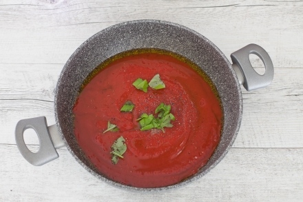 Preparazione Gnocchi alla sorrentina - Fase 2 Preparazione Gnocchi alla sorrentina - Fase 2
