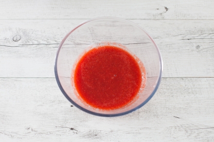 Preparazione Mousse di fragole - Fase 1 Preparazione Mousse di fragole - Fase 1