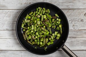 Preparazione Pasta con gli asparagi - Fase 1