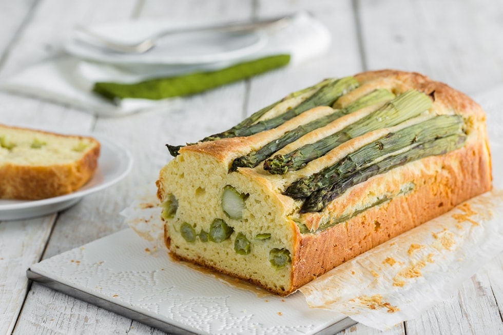 Plumcake salato agli asparagi ricetta