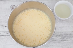 Preparazione Torta versata alla marmellata - Fase 2