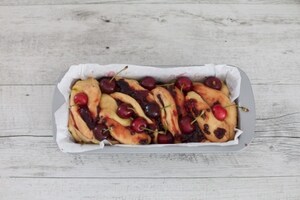 Preparazione Babka alle ciliegie e cioccolato - Fase 4