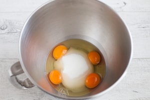 Preparazione Ciambella al cioccolato - Fase 1