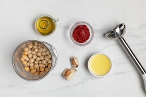 Preparazione Hummus di ceci al pomodoro - Fase 2