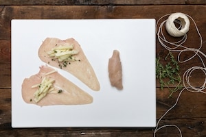 Preparazione Involtini di pollo con scamorza e pancetta - Fase 1