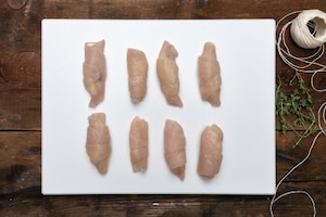 Preparazione Involtini di pollo con scamorza e pancetta - Fase 1