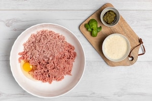 Preparazione Polpette di tacchino in umido  - Fase 1