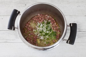 Preparazione Zuppa di fave fresche - Fase 1