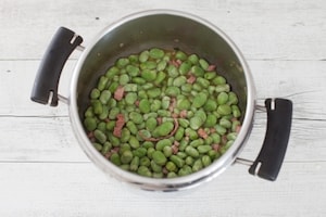 Preparazione Zuppa di fave fresche - Fase 2