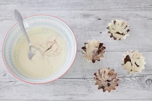 Preparazione Cestini di cioccolato variegati - Fase 1