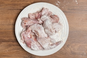 Preparazione Coniglio al sugo  - Fase 1