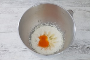 Preparazione Cupcake al cioccolato e ciliegie - Fase 2