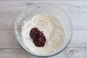 Preparazione Cupcake al cioccolato e ciliegie - Fase 5