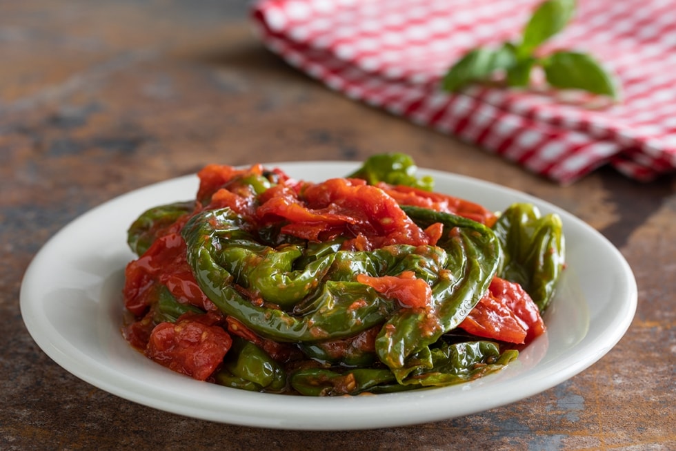 Friggitelli al pomodoro ricetta