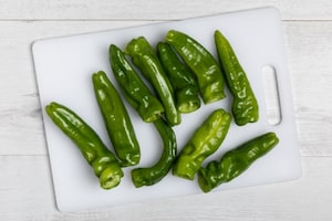 Preparazione Friggitelli al pomodoro - Fase 1