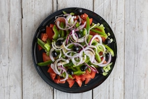 Preparazione Insalata greca - Fase 3