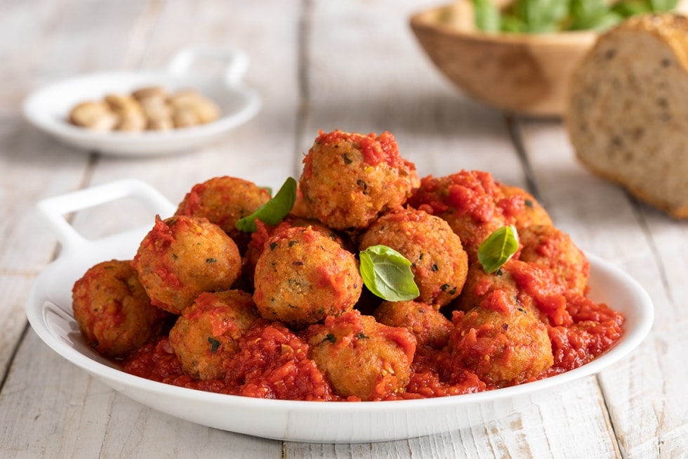 Polpette di pesce spada in umido ricetta