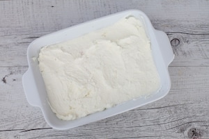 Preparazione Tiramisù alle fragole senza uova - Fase 3