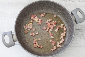 Preparazione Torta salata alle zucchine - Fase 1