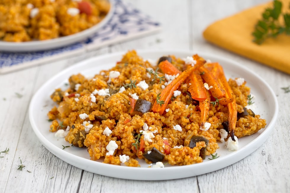 Bulgur con verdure e feta ricetta