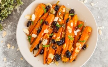 Carote arrostite con mirtilli rossi