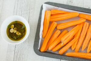 Preparazione Carote arrostite con mirtilli rossi - Fase 1