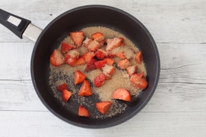 Preparazione Chia pudding alle fragole e latte di cocco  - Fase 2