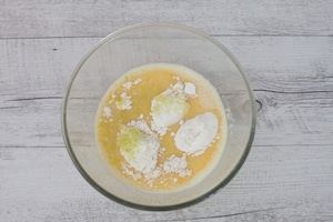 Preparazione Clafoutis di albicocche e lamponi  - Fase 1