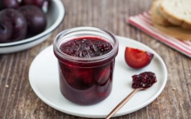 Confettura di prugne