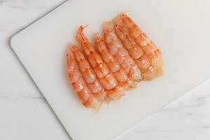 Preparazione Estratto di pomodori verdi con gamberi e pane nero croccante - Fase 2